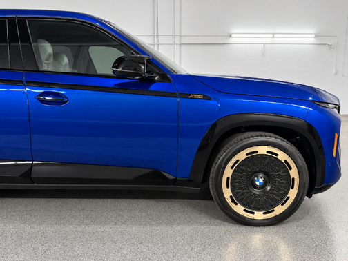 Marina Bay Blue Metallic 2025 BMW XM Base