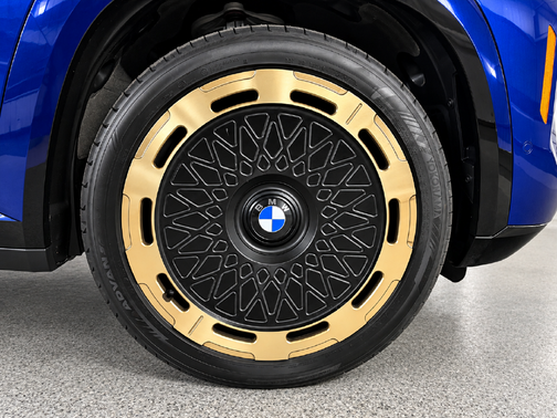 Marina Bay Blue Metallic 2025 BMW XM Base