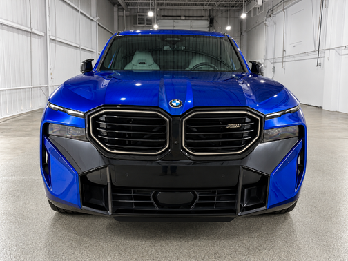 Marina Bay Blue Metallic 2025 BMW XM Base