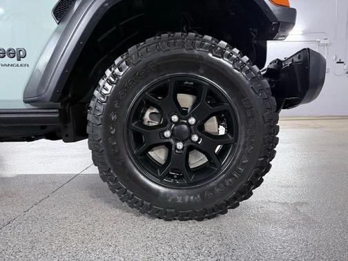 Earl Clearcoat 2023 Jeep Wrangler Willys