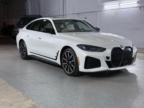 Mineral White Metallic 2023 BMW i4 Gran Coupe M50