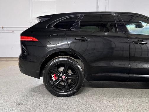 Narvik Black 2018 Jaguar F-PACE S