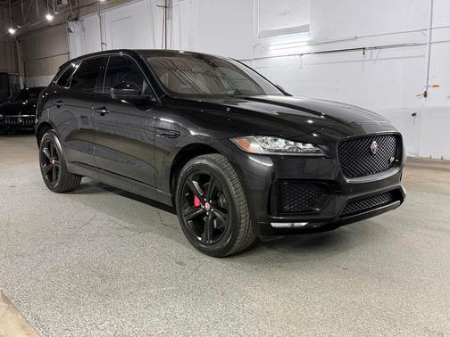 Narvik Black 2018 Jaguar F-PACE S