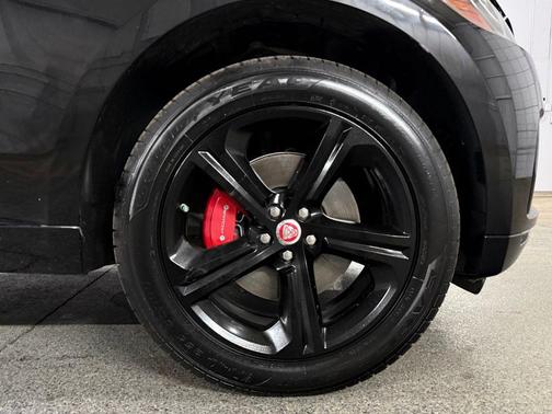 Narvik Black 2018 Jaguar F-PACE S