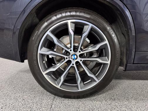 Carbon Black Metallic 2020 BMW X3 xDrive30i