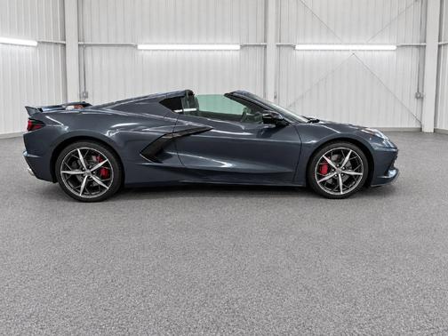 Shadow Gray Metallic 2021 Chevrolet Corvette Stingray