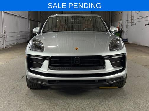 Dolomite Silver Metallic 2023 Porsche Macan Macan