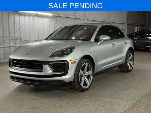 Dolomite Silver Metallic 2023 Porsche Macan Macan