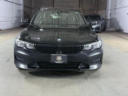 Black Sapphire Metallic 2020 BMW 330 xDrive