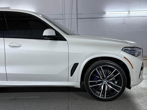2020 BMW X5 M50i