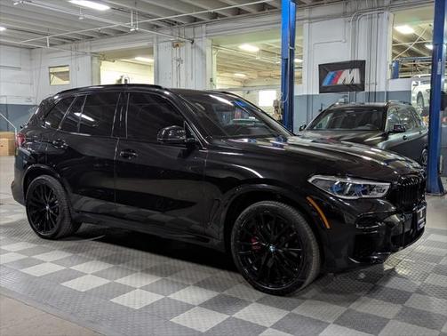 2022 BMW X5 M50i