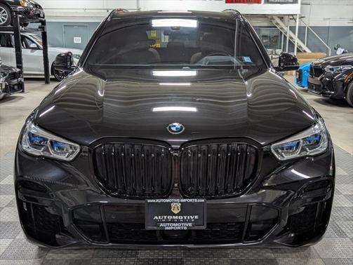 2022 BMW X5 M50i