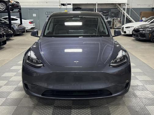 2023 Tesla Model Y Performance Dual Motor All-Wheel Drive
