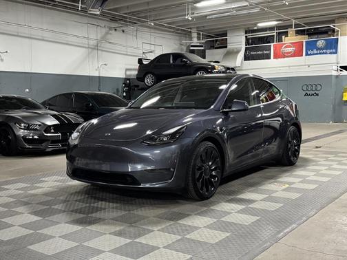 2023 Tesla Model Y Performance Dual Motor All-Wheel Drive