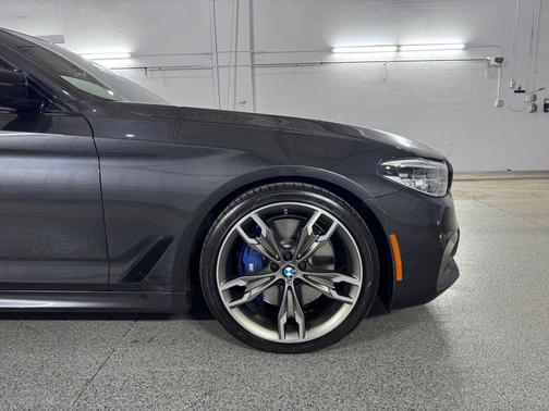 Dark Graphite Metallic 2019 BMW M550 i Xdrive