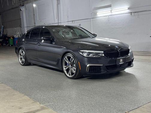 Dark Graphite Metallic 2019 BMW M550 i Xdrive