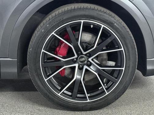 2022 Audi Q8 55 Prestige