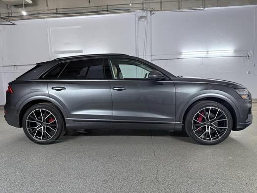 2022 Audi Q8 55 Prestige