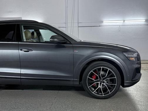 2022 Audi Q8 55 Prestige