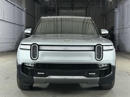 2022 Rivian R1T Adventure