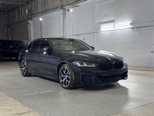 Carbon Black Metallic 2023 BMW 530 i xDrive