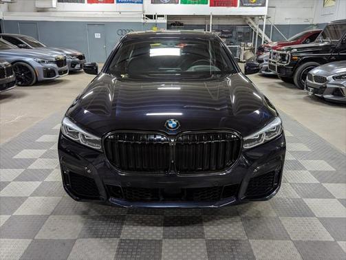 2022 BMW 750 i xDrive