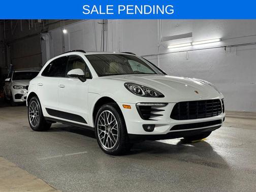 Carrara White Metallic 2018 Porsche Macan Macan