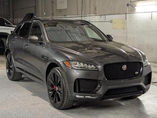 2018 Jaguar F-PACE S