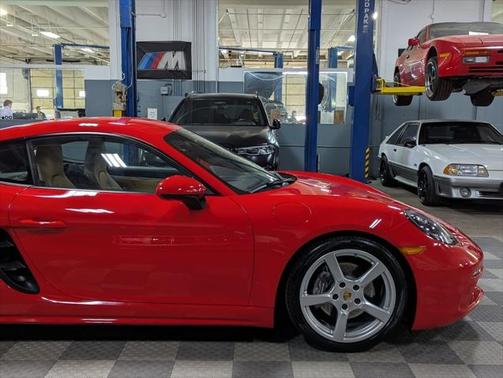 2017 Porsche 718 Cayman Base