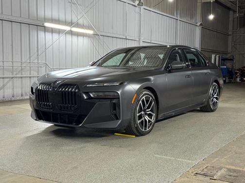Frozen Deep Grey 2023 BMW 760 i xDrive