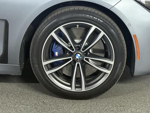 2022 BMW 750 i xDrive