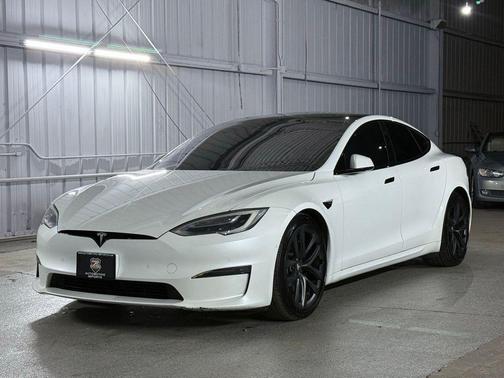 2021 Tesla Model S Plaid