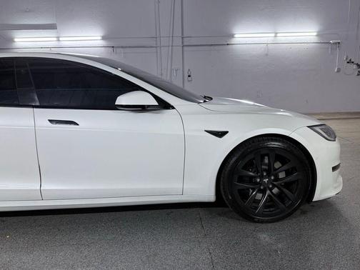 2021 Tesla Model S Plaid