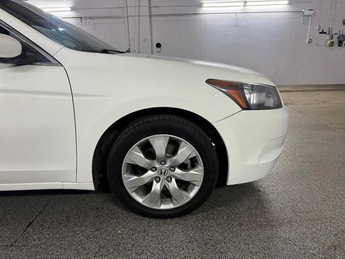 Taffeta White 2009 Honda Accord EX