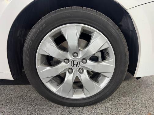 Taffeta White 2009 Honda Accord EX