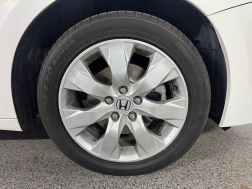 Taffeta White 2009 Honda Accord EX