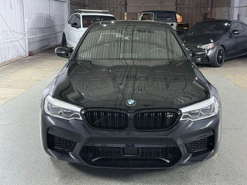 Black Sapphire Metallic 2019 BMW M5 Competition