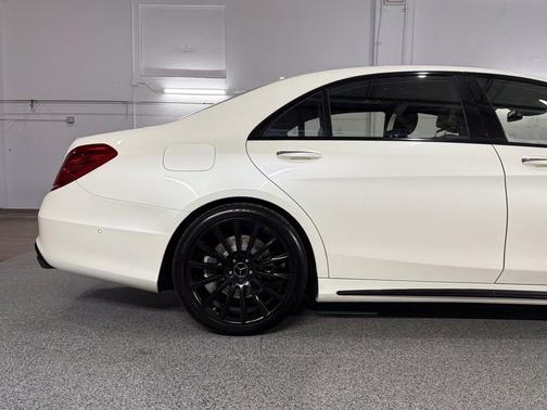 designo Diamond White 2015 Mercedes-Benz S-Class S 550