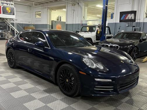 2015 Porsche Panamera 4S