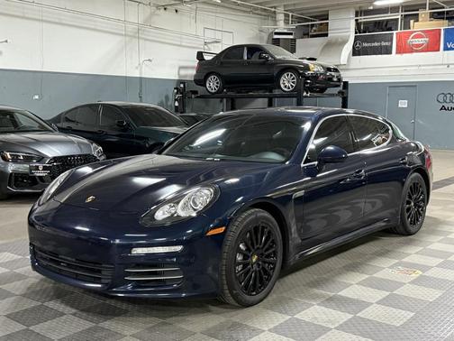 2015 Porsche Panamera 4S