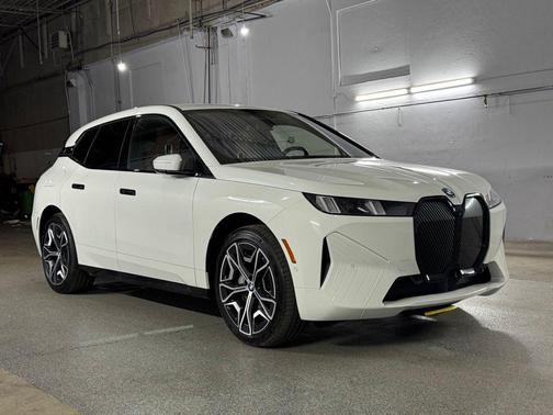 Alpine White 2026 BMW iX xDrive45