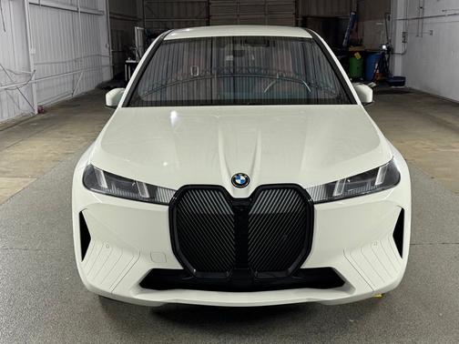 Alpine White 2026 BMW iX xDrive45