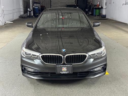 Dark Graphite Metallic 2018 BMW 540 i xDrive