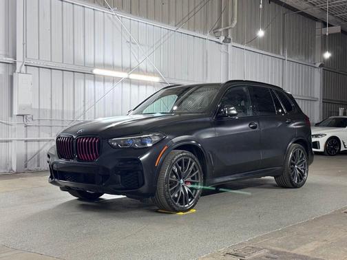 Black 2022 BMW X5 xDrive40i