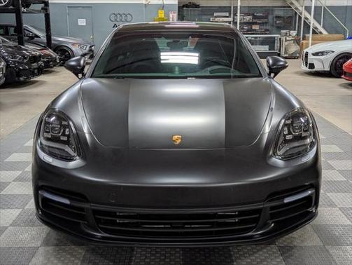 2020 Porsche Panamera 4