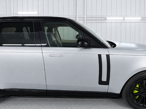 Silver 2023 Land Rover Range Rover SE