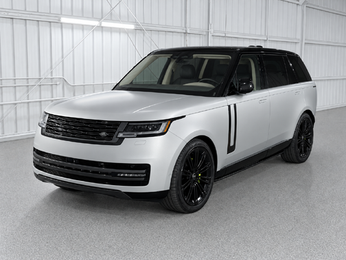 Silver 2023 Land Rover Range Rover SE