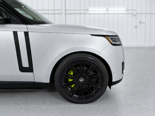 Silver 2023 Land Rover Range Rover SE