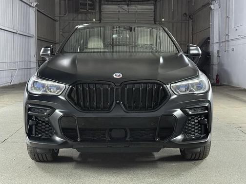 2023 BMW X6 M50i
