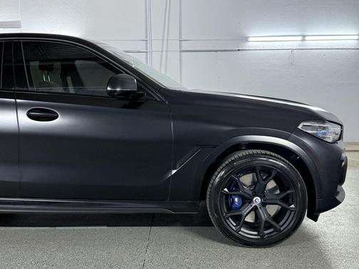 2023 BMW X6 M50i